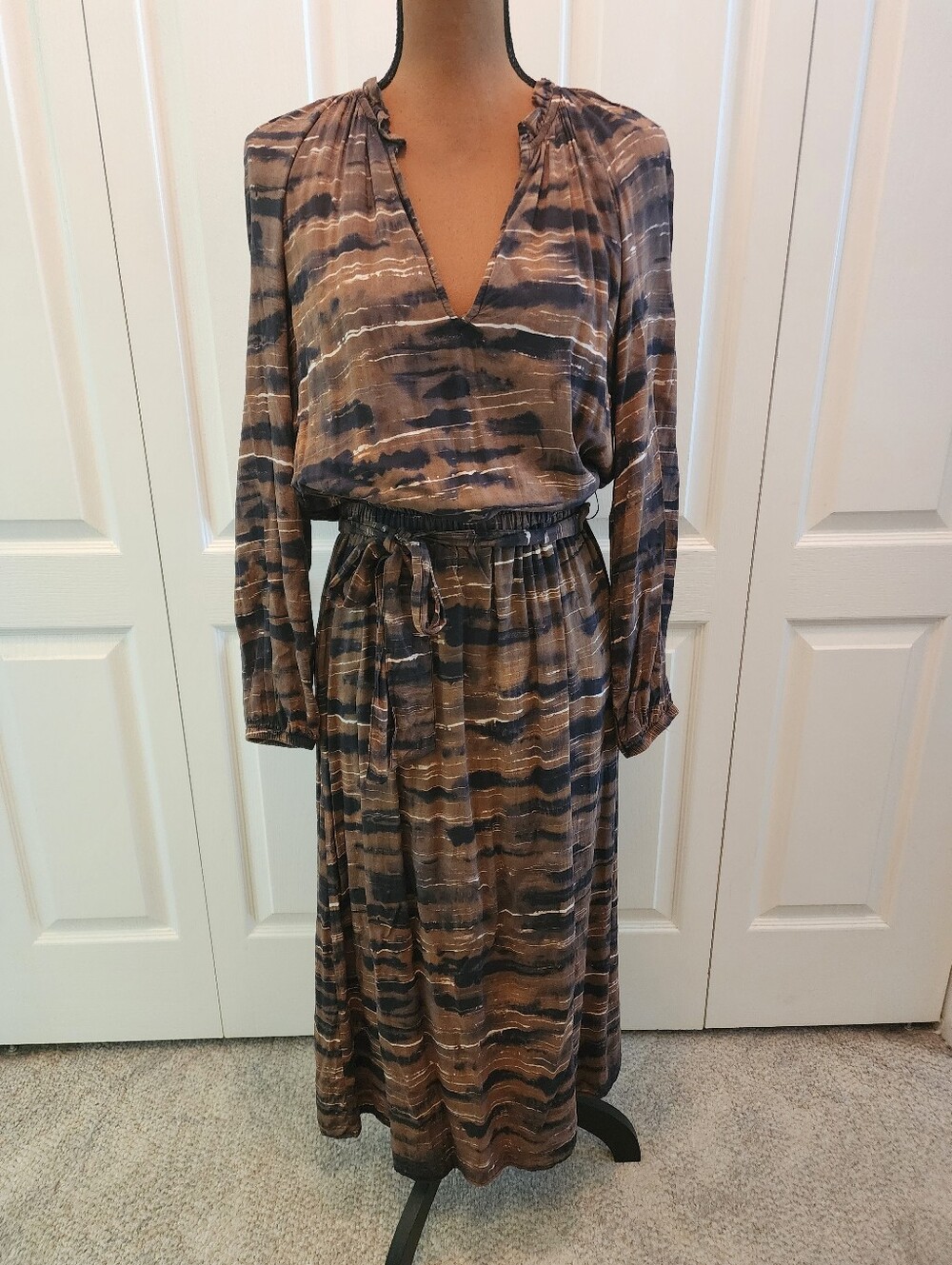 Cloth & Stone Antropology Abstract Camo Animal Patterned Long Sleeve Midi Dress